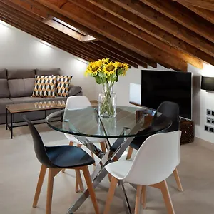 inmlaga-penthouse-santos-suites.es-andalucia.com/